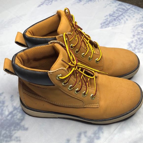 BOYS Eddie Bauer Boots - Picture 8 of 8